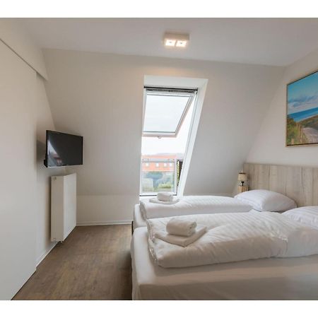 Luxurious Studio For 2 People A 1 Minute Walk From The Beach Of Zoutelande Exterior foto