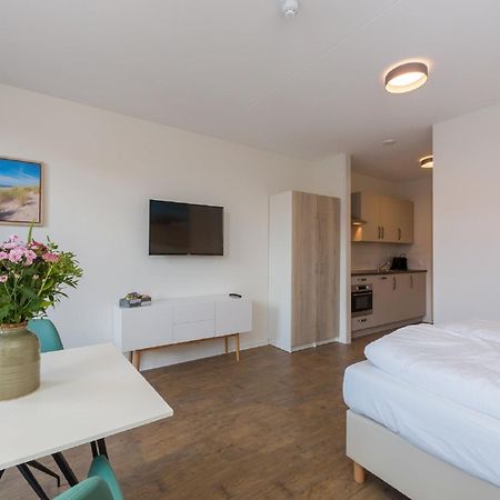 Luxurious Studio For 2 People A 1 Minute Walk From The Beach Of Zoutelande Exterior foto