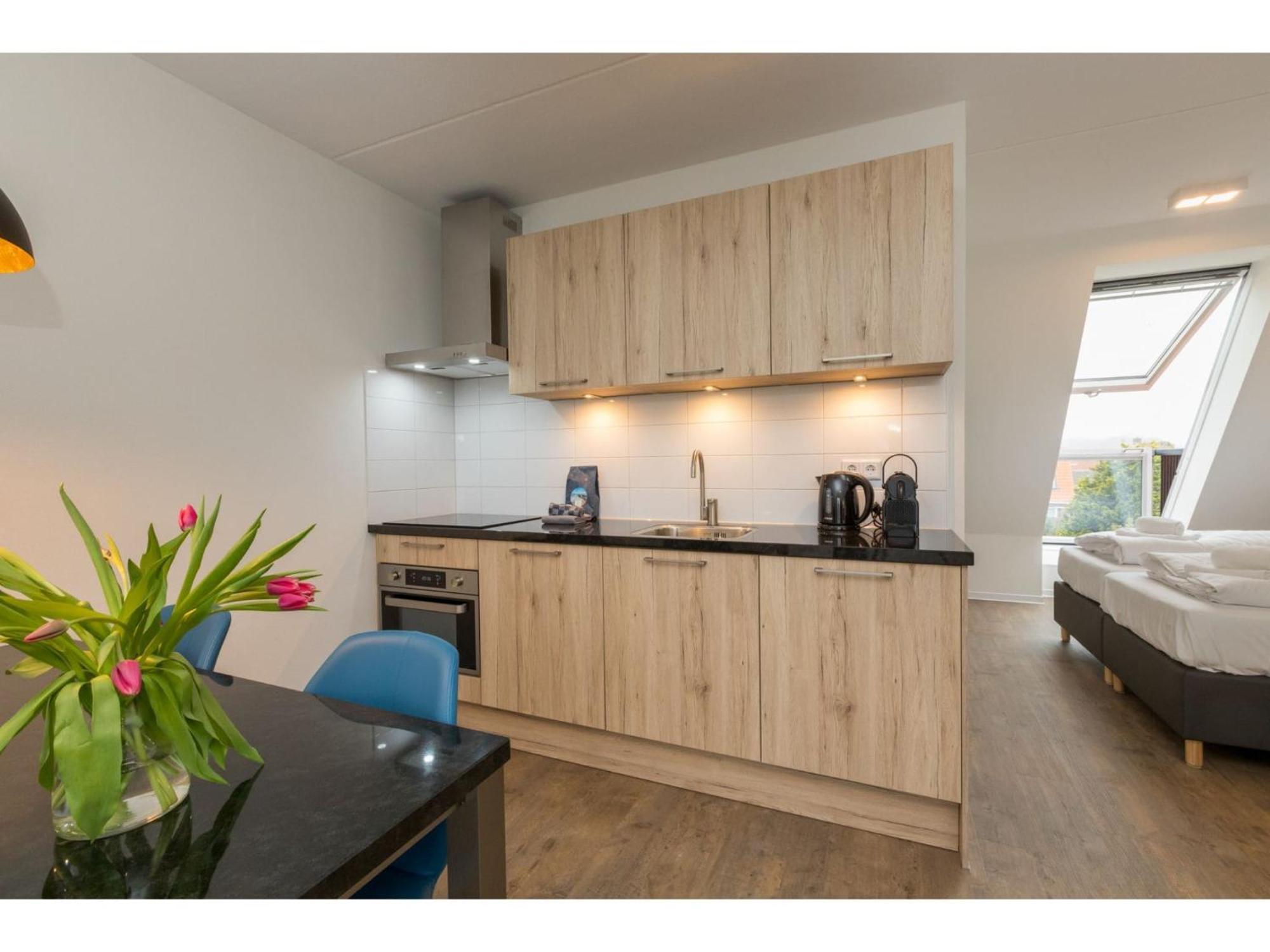 Luxurious Studio For 2 People A 1 Minute Walk From The Beach Of Zoutelande Exterior foto