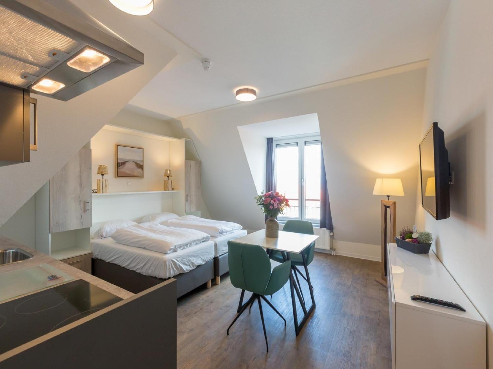 Luxurious Studio For 2 People A 1 Minute Walk From The Beach Of Zoutelande Exterior foto