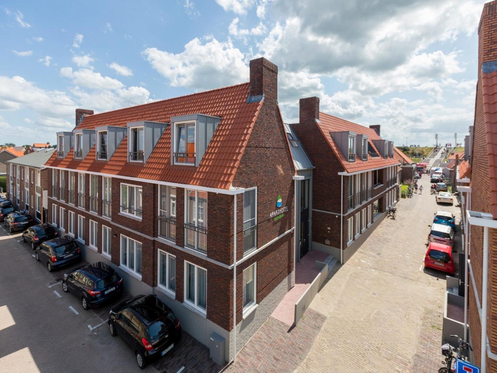 Luxurious Studio For 2 People A 1 Minute Walk From The Beach Of Zoutelande Exterior foto